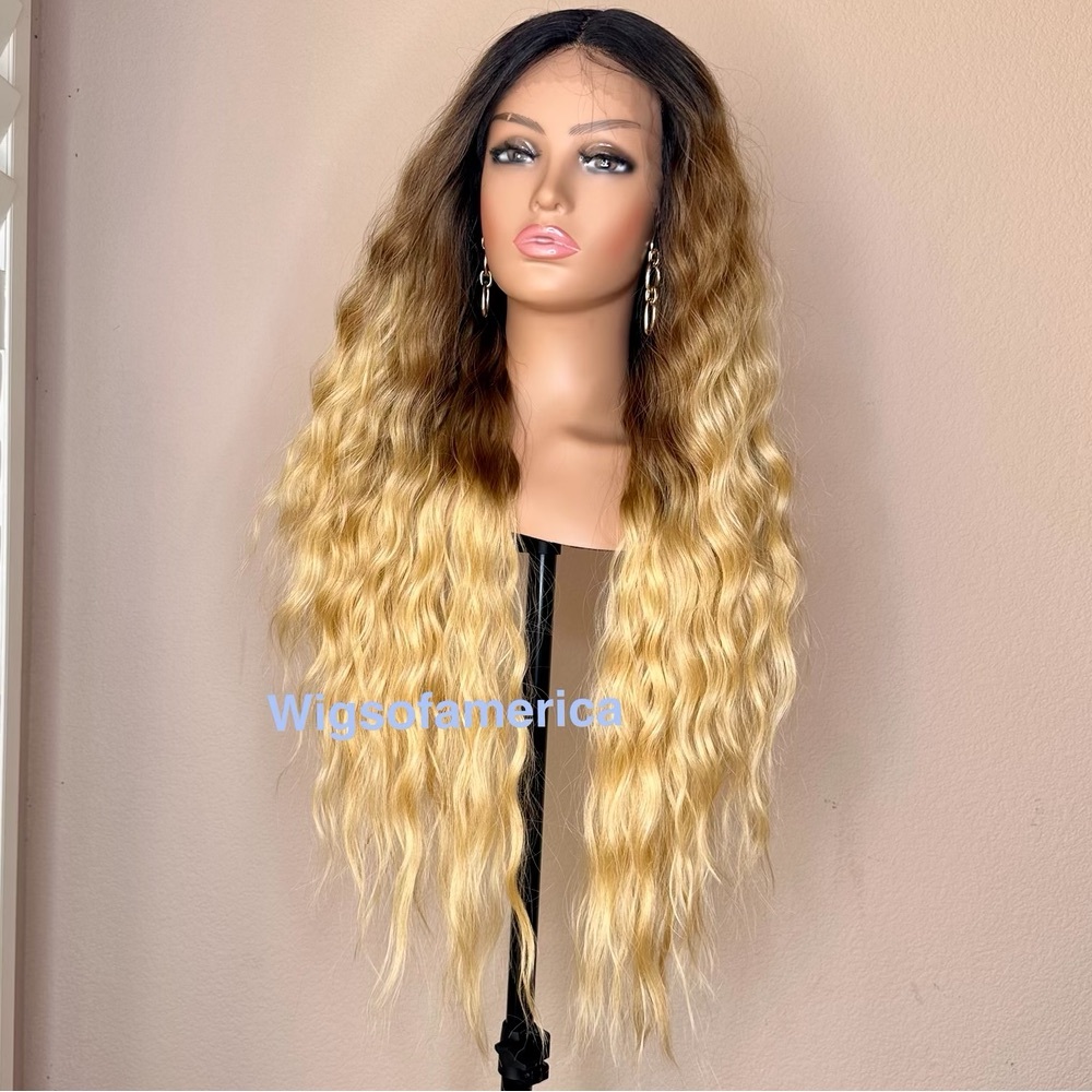 Golden blonde wig lace front middle part wavy layered 26 inch long Heat ok